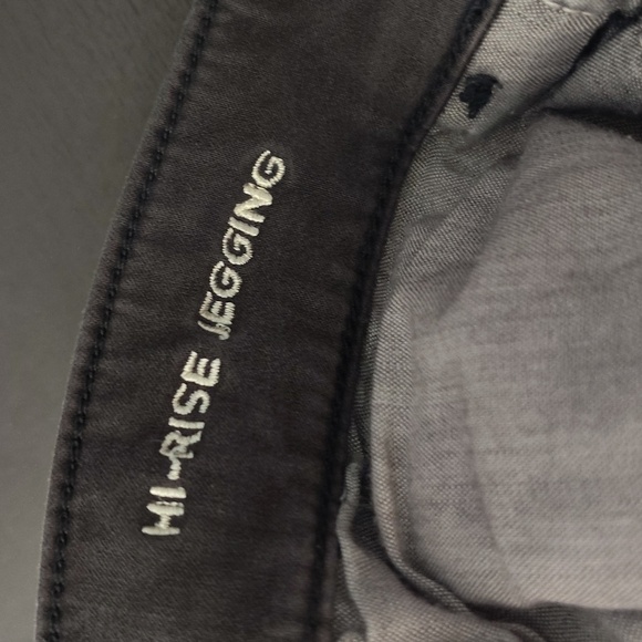 American Eagle Outfitters women's faded black denim jeans size 10 jeggings 360° - Picture 7 of 10